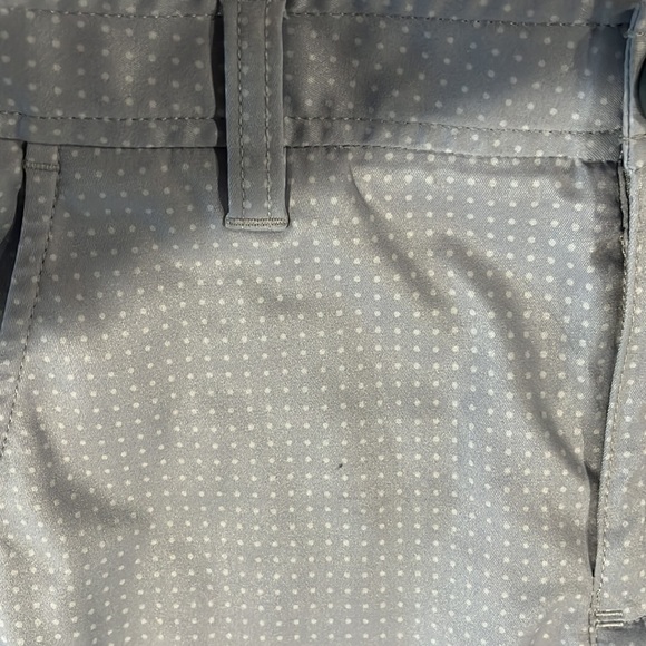 Youth UNDER ARMOUR golf shorts size 14 - Picture 5 of 5